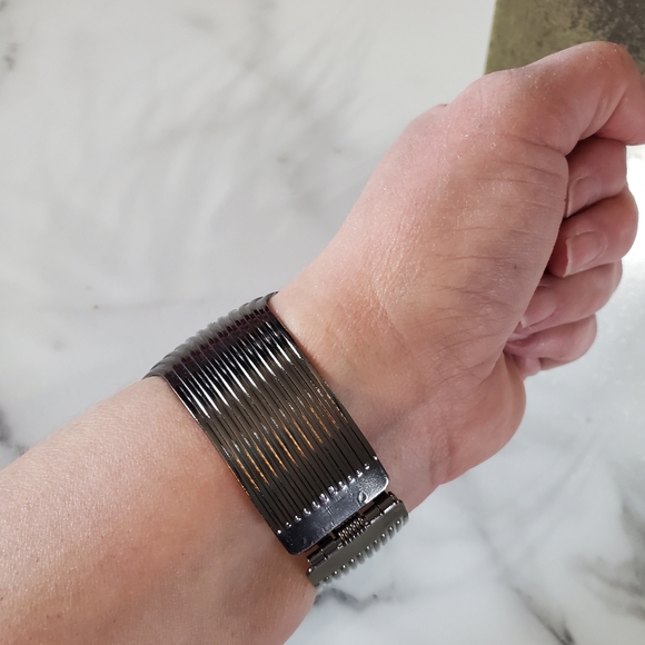 Shiny Cuff Bracelet 💥3 for $24💥 - Picture 12 of 16